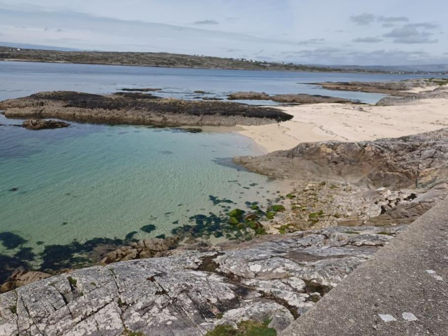 Апартаменты Curlews Rest - Gateway To The Aran Islands Голуэй Экстерьер фото